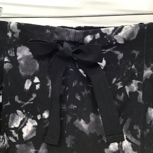 Lululemon Spring Break Away Shorts Dusk Dye Black/White Summer Size 8 - Picture 3 of 7